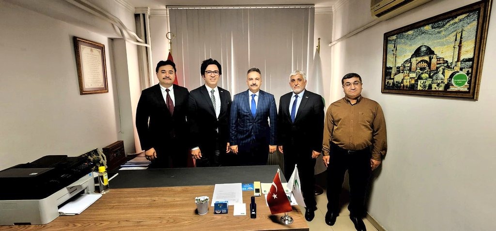 Kaymakamımız Mehmet Emin Taşçı, Yeşilay Gaziantep Şubesine ziyarette bulunarak yürütülen faaliyetler hakkında bilgi aldı.